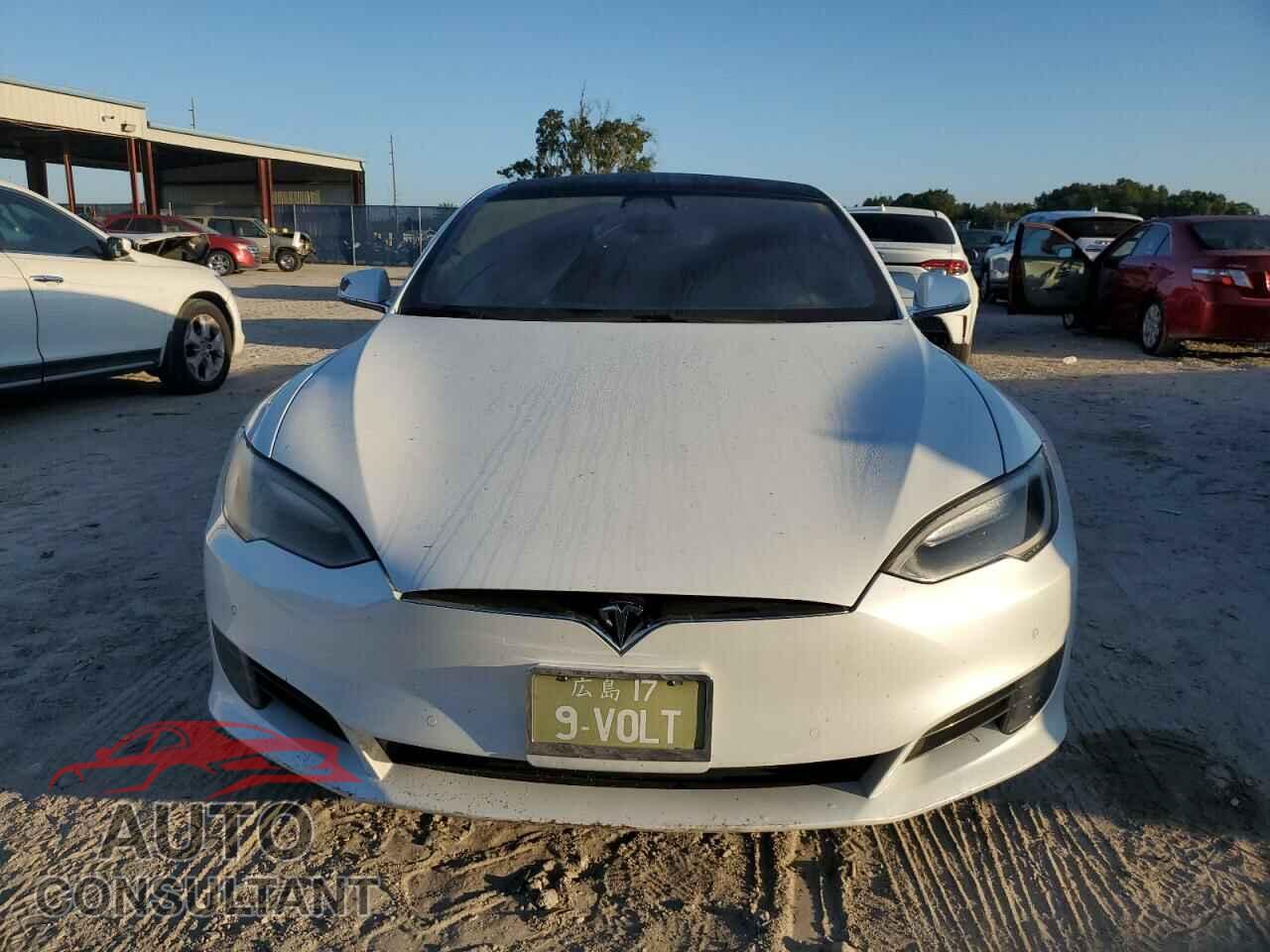 TESLA MODEL S 2017 - 5YJSA1E2XHF209829