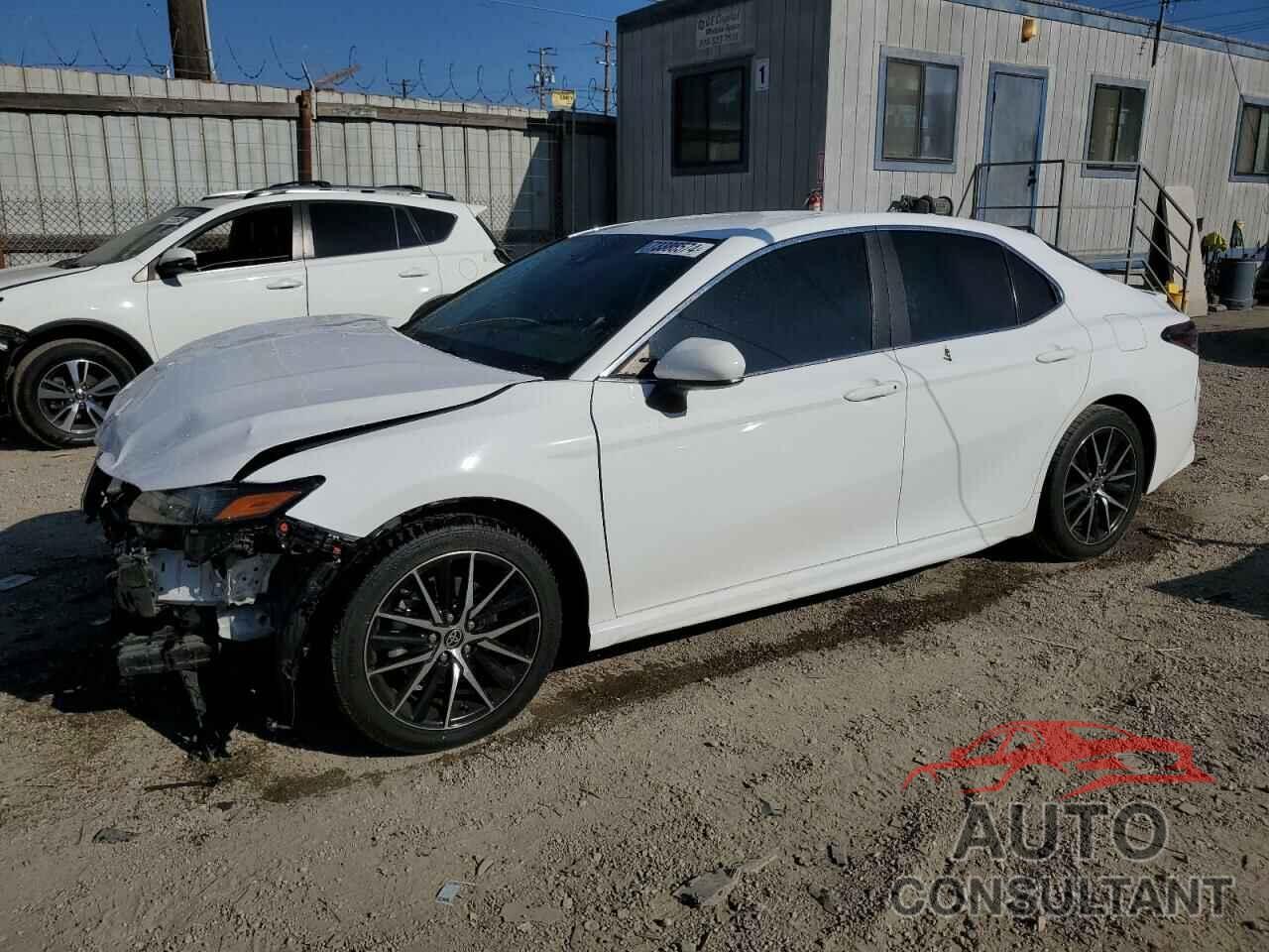 TOYOTA CAMRY 2021 - 4T1G11AK3MU577360