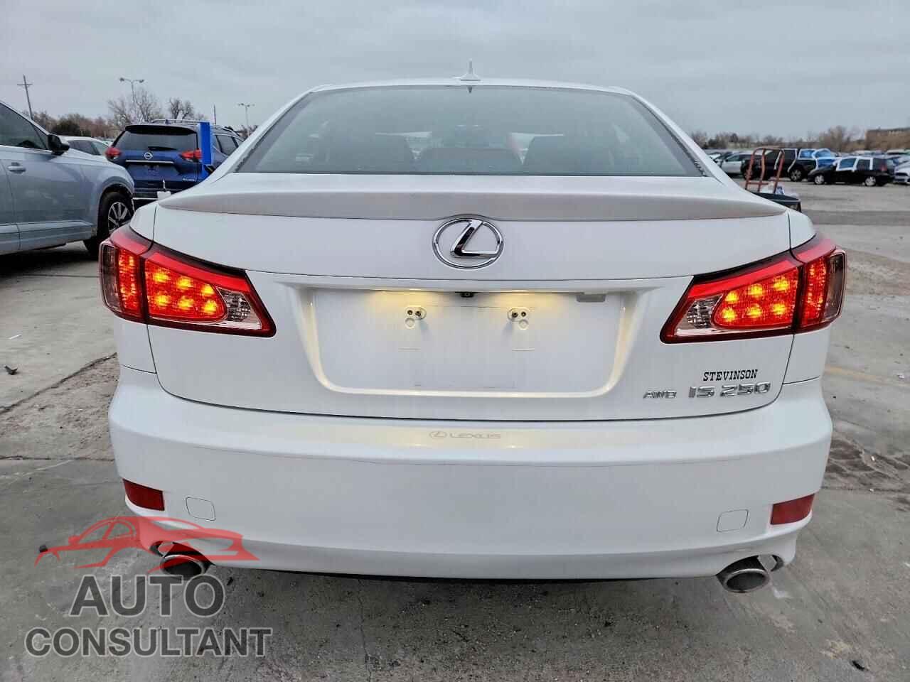LEXUS IS 2012 - JTHCF5C26C5054883
