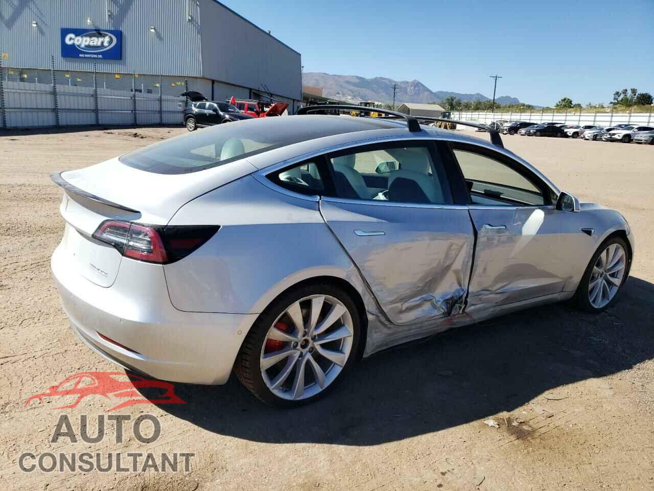TESLA MODEL 3 2018 - 5YJ3E1EBXJF074334