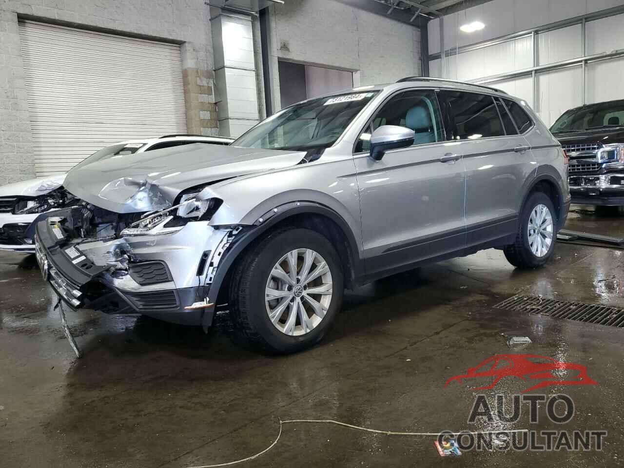 VOLKSWAGEN TIGUAN 2019 - 3VV0B7AX0KM157706