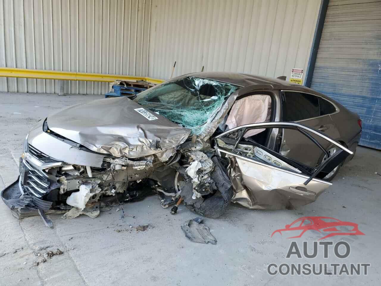 CHEVROLET MALIBU 2022 - 1G1ZD5ST9NF205880