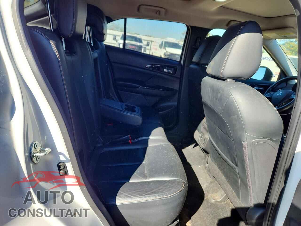 MITSUBISHI ECLIPSE 2019 - JA4AT5AA7KZ020092