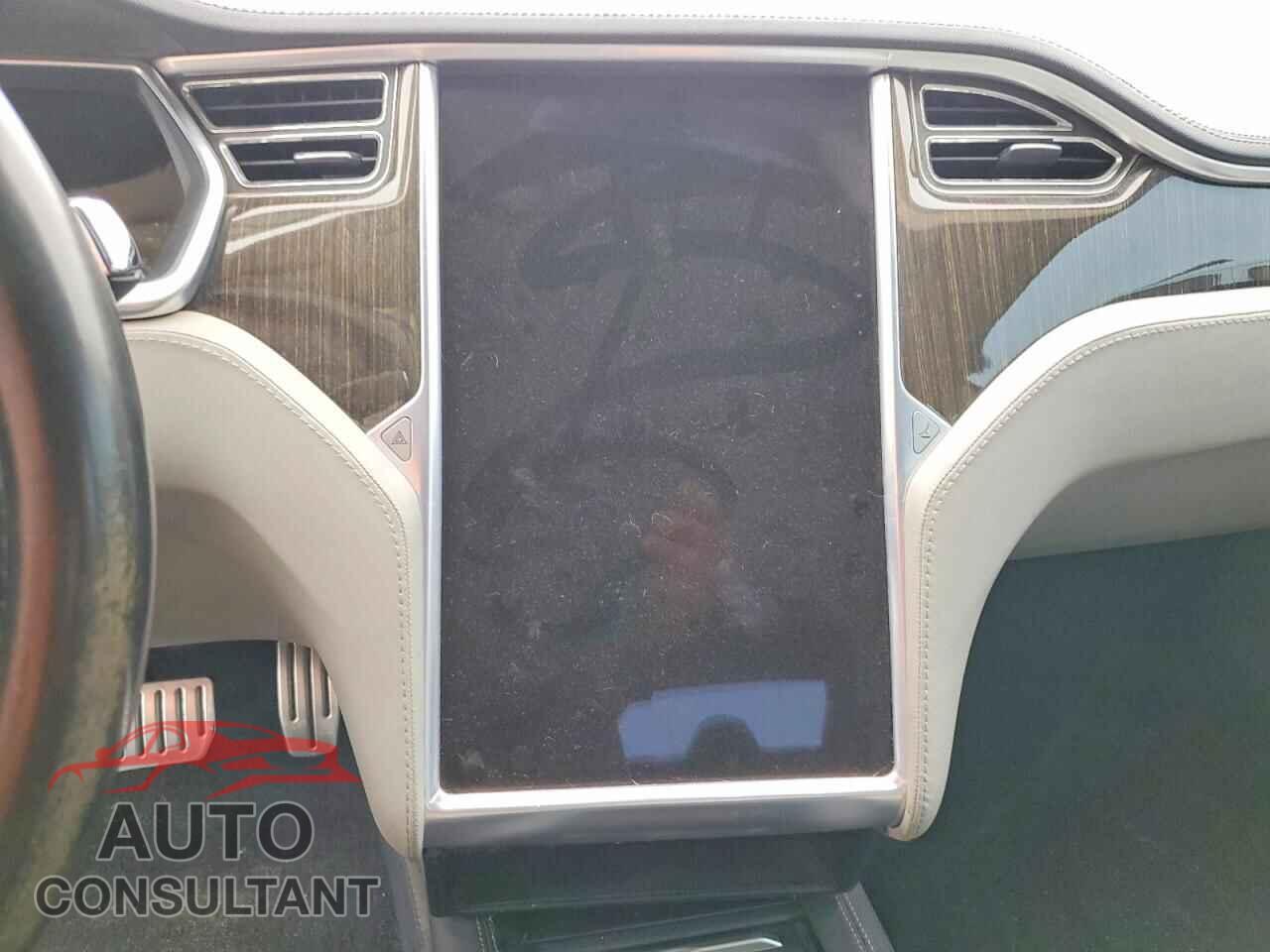 TESLA MODEL S 2013 - 5YJSA1DP6DFP07422