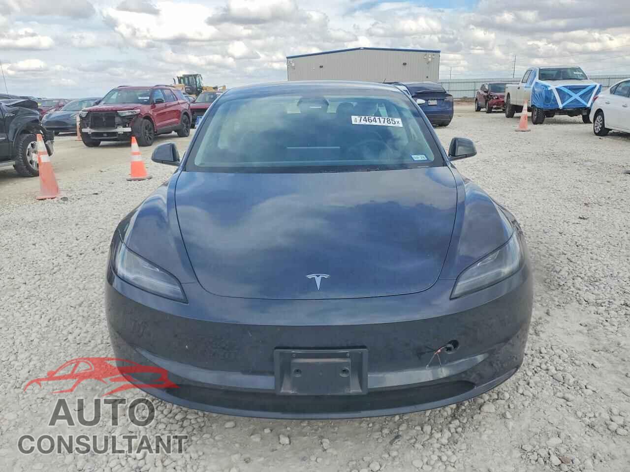 TESLA MODEL 3 2024 - 5YJ3E1EA9RF782898