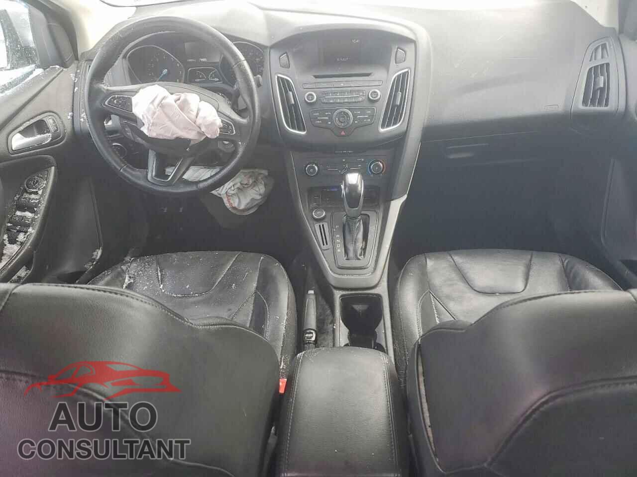 FORD FOCUS 2015 - 1FADP3F25FL356089