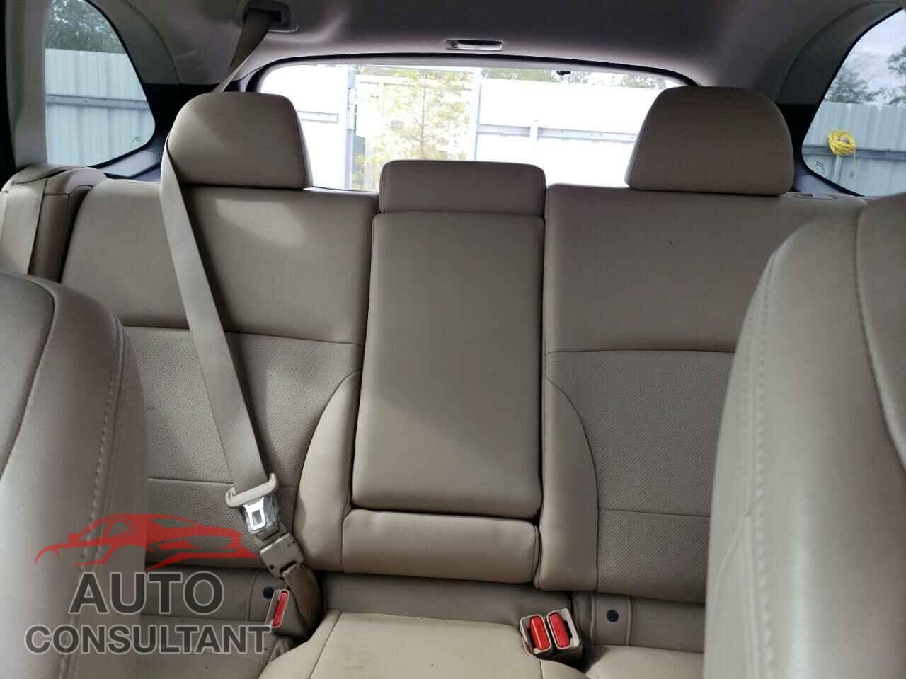 SUBARU OUTBACK 2017 - 4S4BSAKC7H3340252
