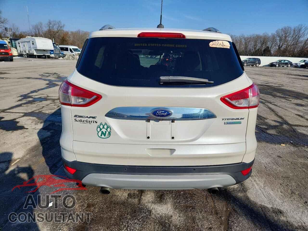 FORD ESCAPE 2015 - 1FMCU0J95FUB28262