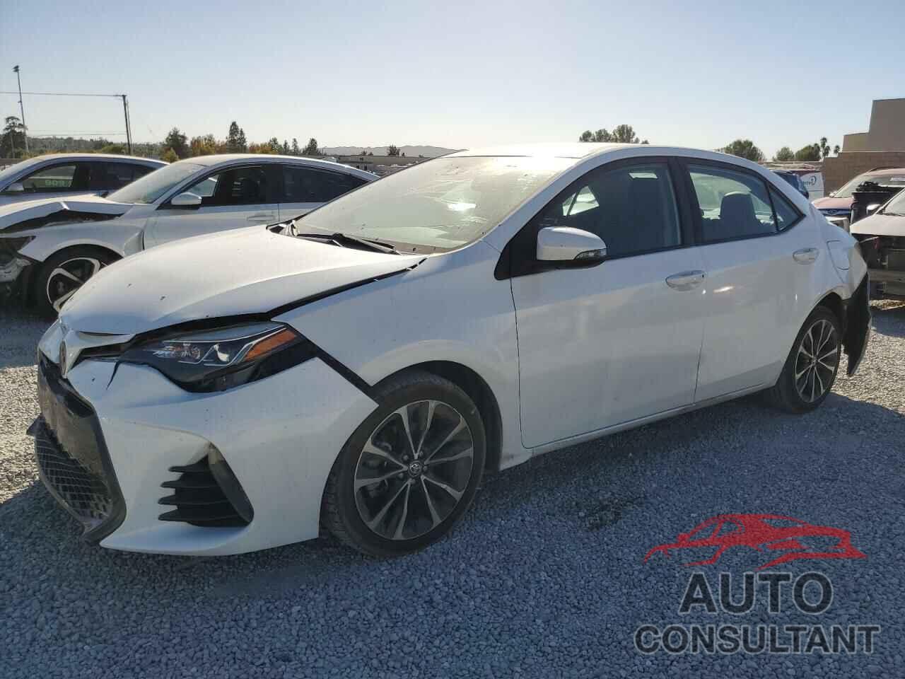 TOYOTA COROLLA 2018 - 5YFBURHE6JP816428