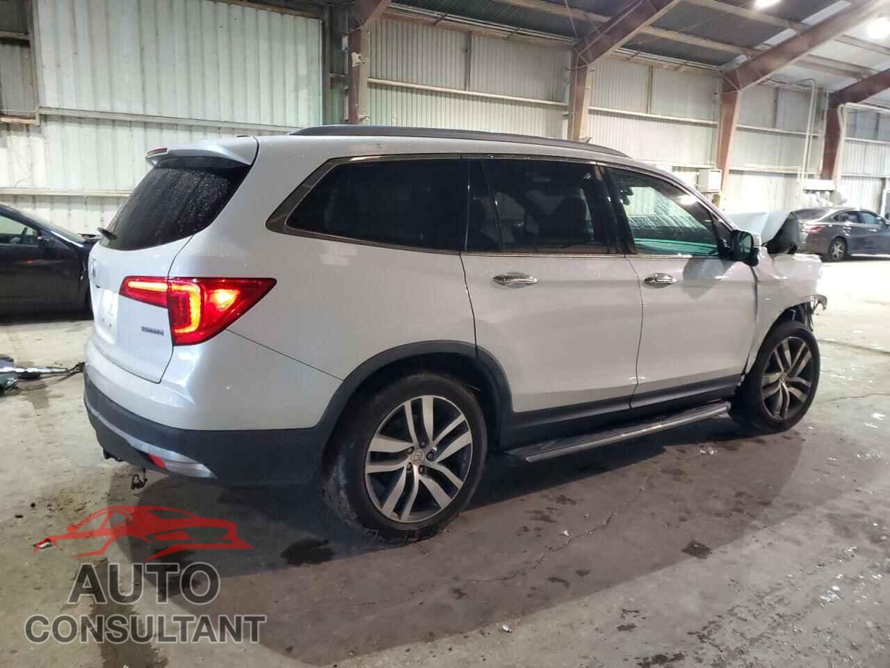 HONDA PILOT 2017 - 5FNYF5H92HB008440