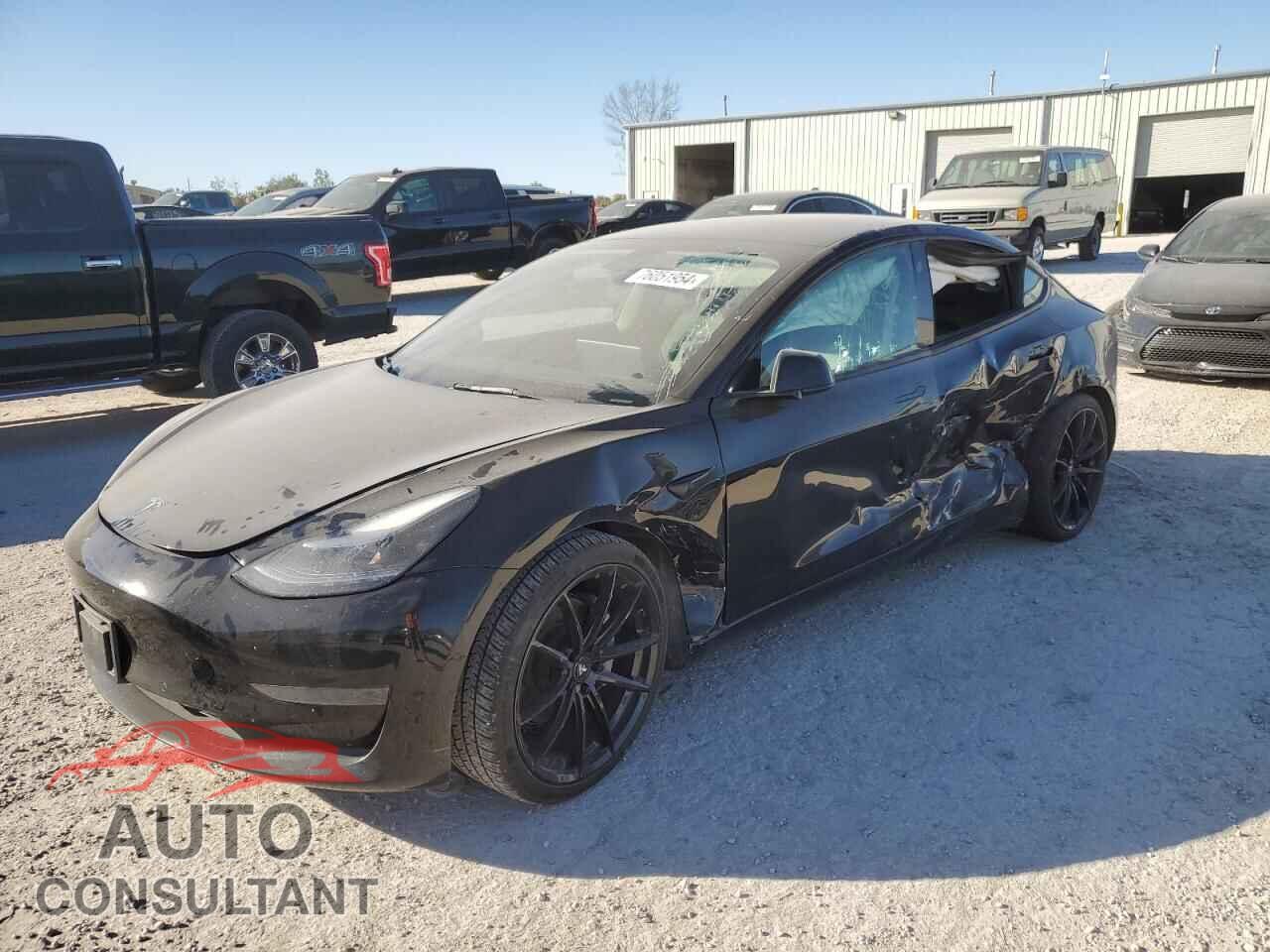 TESLA MODEL 3 2021 - 5YJ3E1EA9MF094523