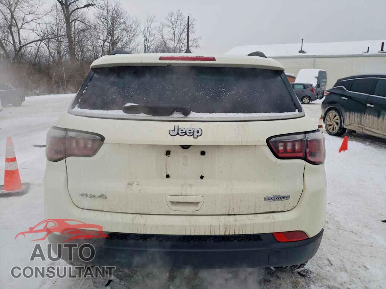 JEEP COMPASS 2018 - 3C4NJDBB2JT373134