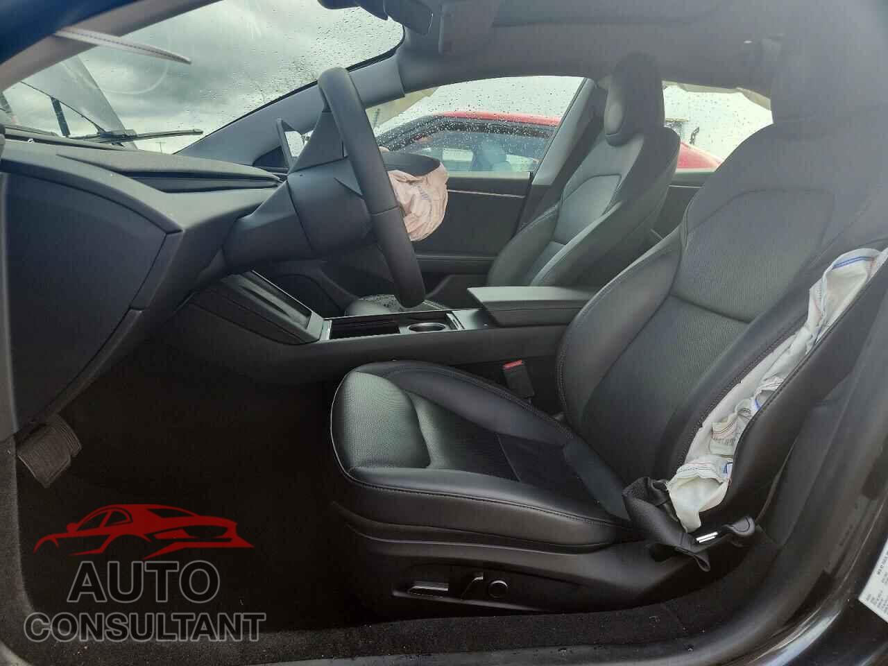 TESLA MODEL 3 2024 - 5YJ3E1EB4RF739837