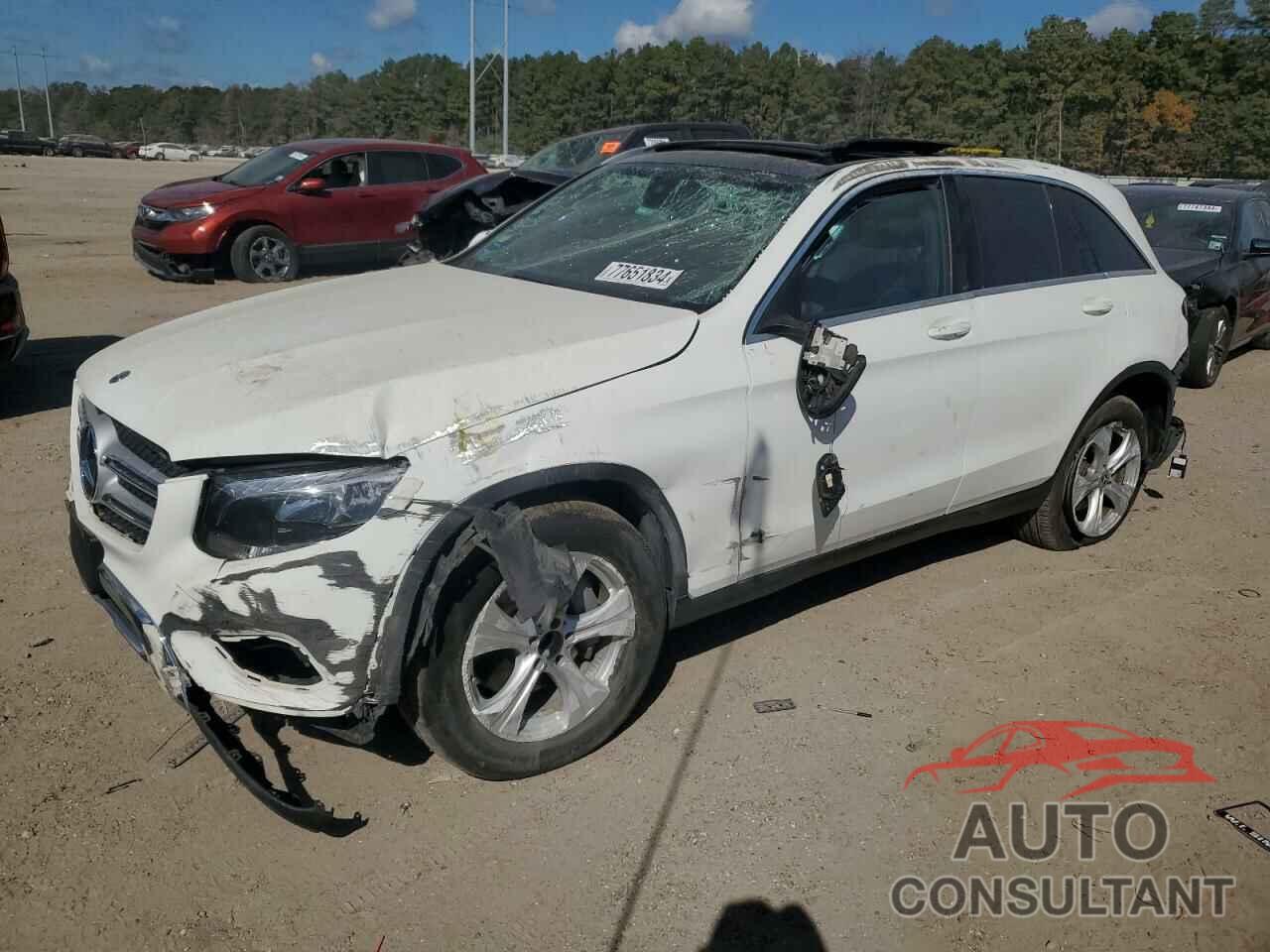 MERCEDES-BENZ GLC-CLASS 2018 - WDC0G4KB1JV048185