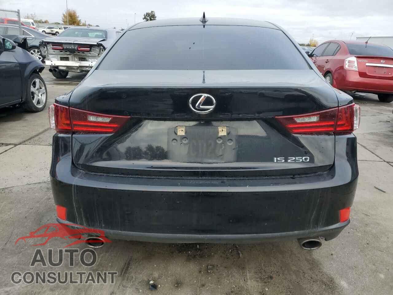 LEXUS IS 2014 - JTHBF1D23E5033723