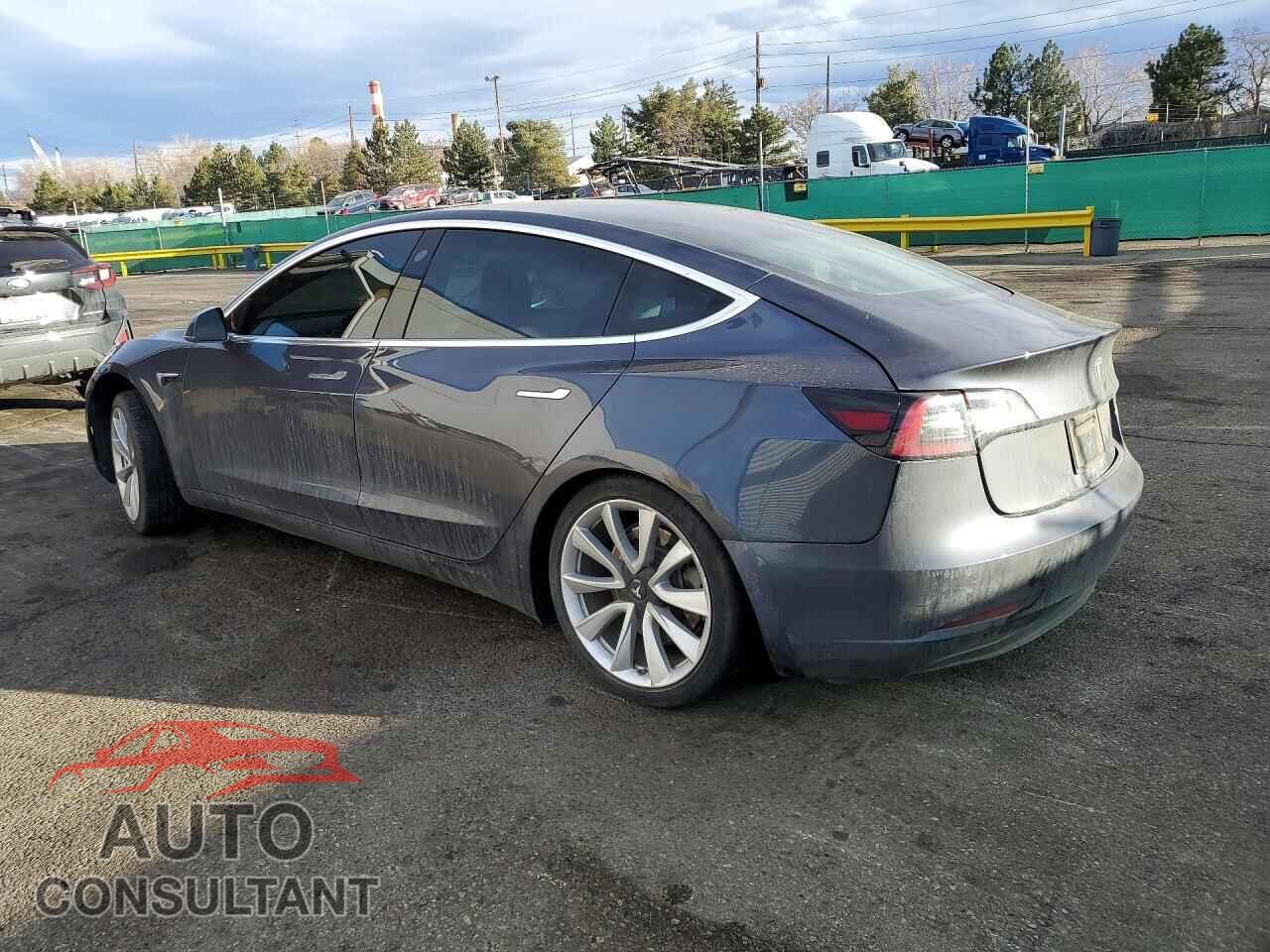 TESLA MODEL 3 2019 - 5YJ3E1EA1KF402040