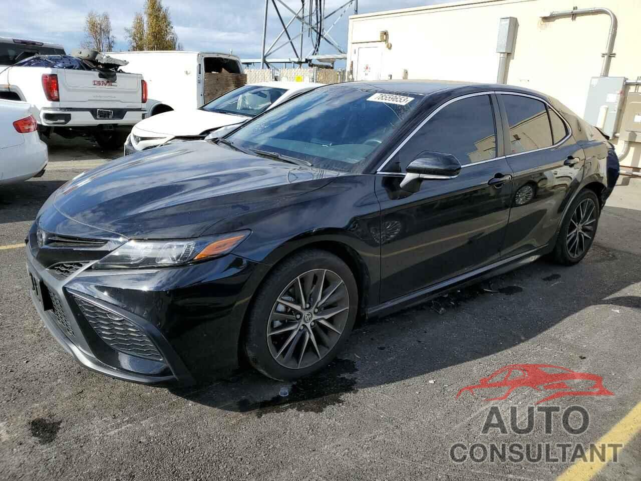 TOYOTA CAMRY 2022 - 4T1G11AK0NU713297