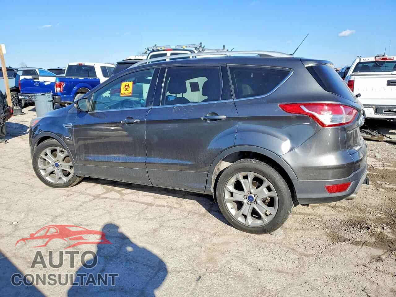 FORD ESCAPE 2015 - 1FMCU9J99FUA39735