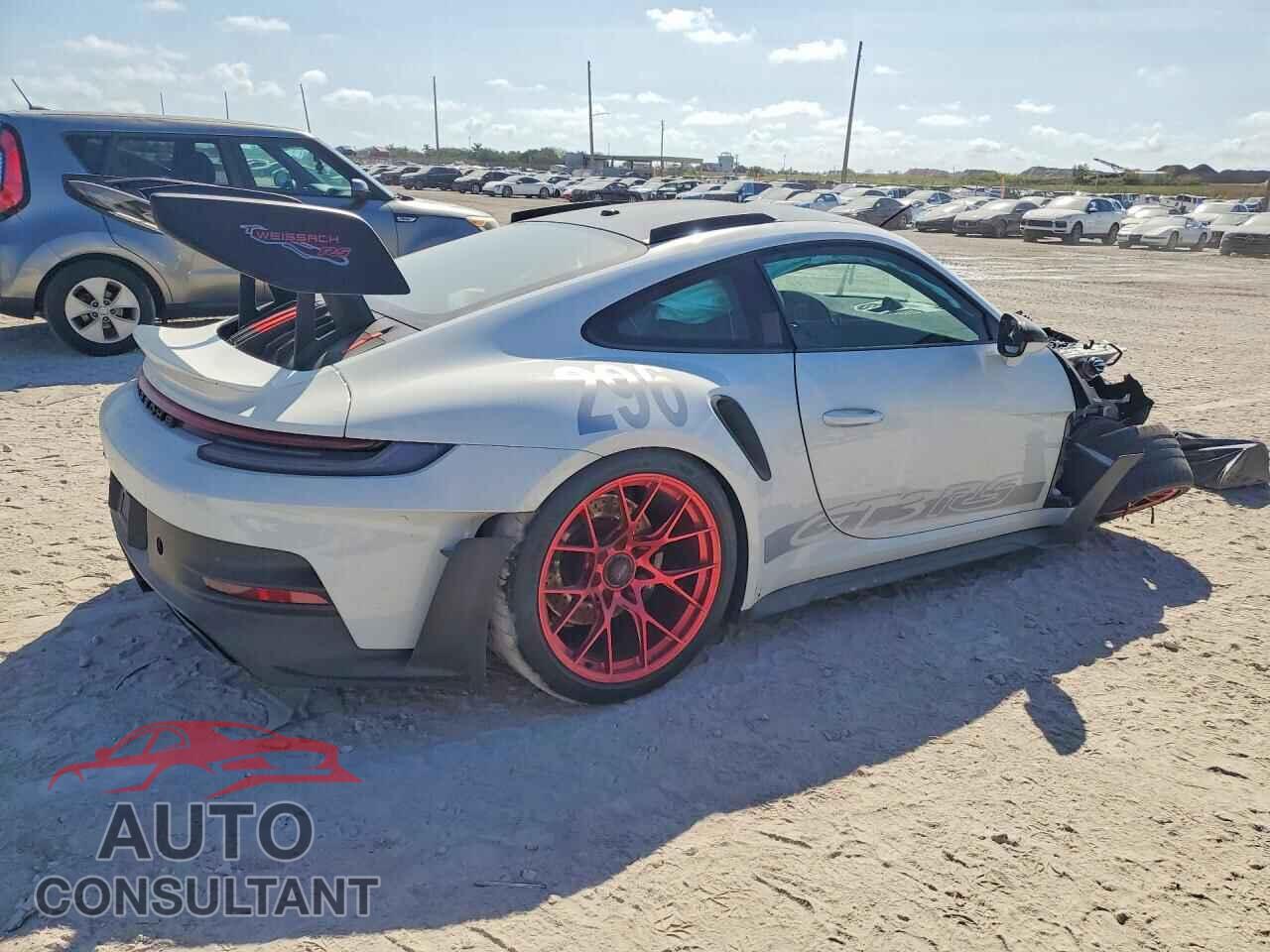 PORSCHE 911 2024 - WP0AF2A90RS272156