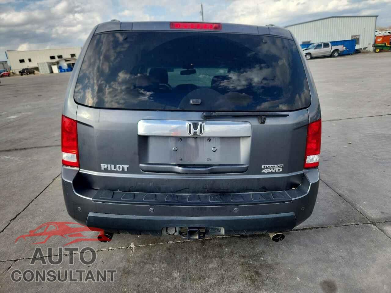 HONDA PILOT 2011 - 5FNYF4H94BB100831