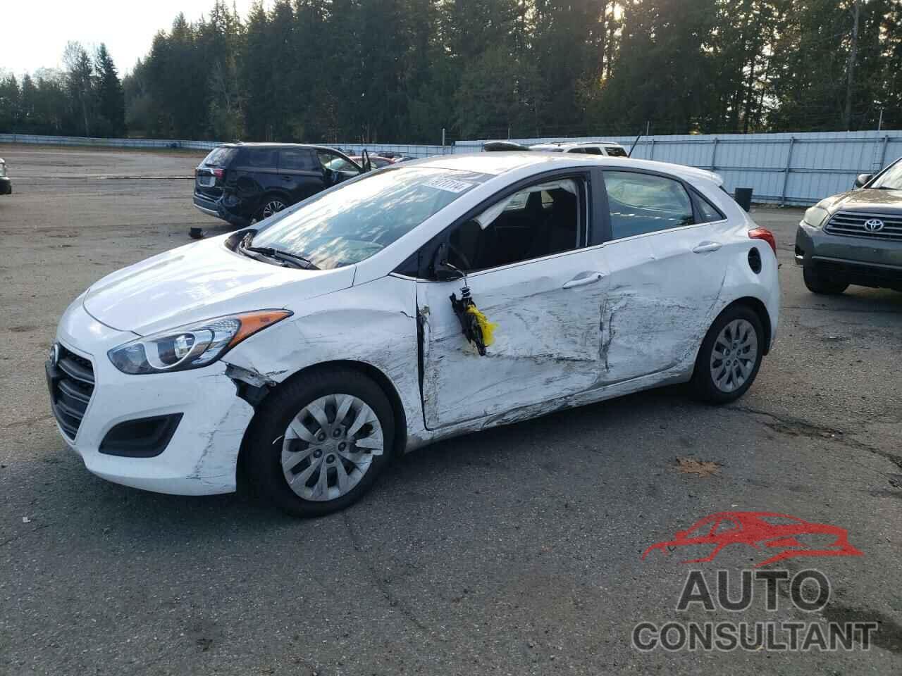 HYUNDAI ELANTRA 2017 - KMHD35LH6HU383725