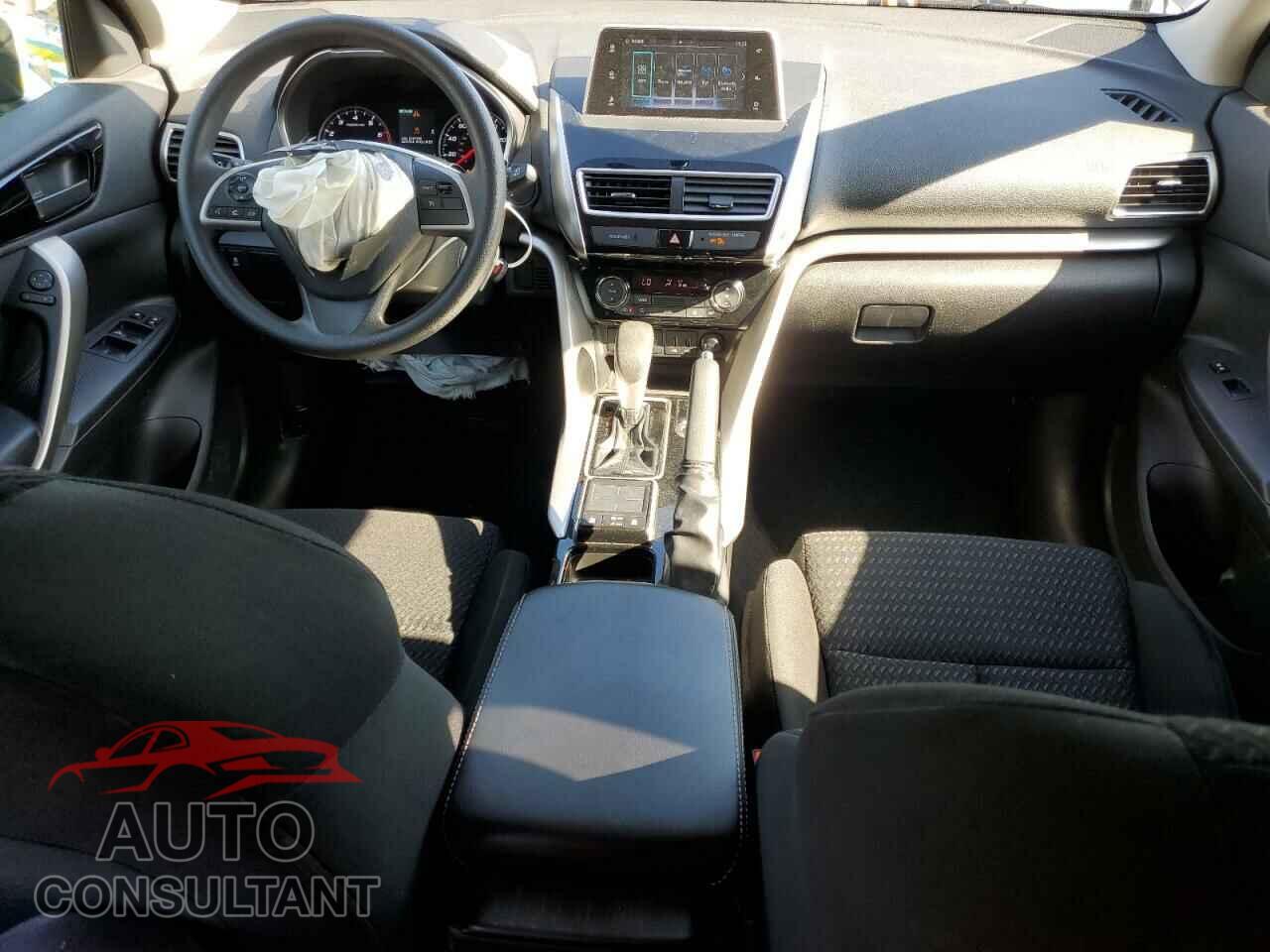 MITSUBISHI ECLIPSE 2018 - JA4AT4AA5JZ064133