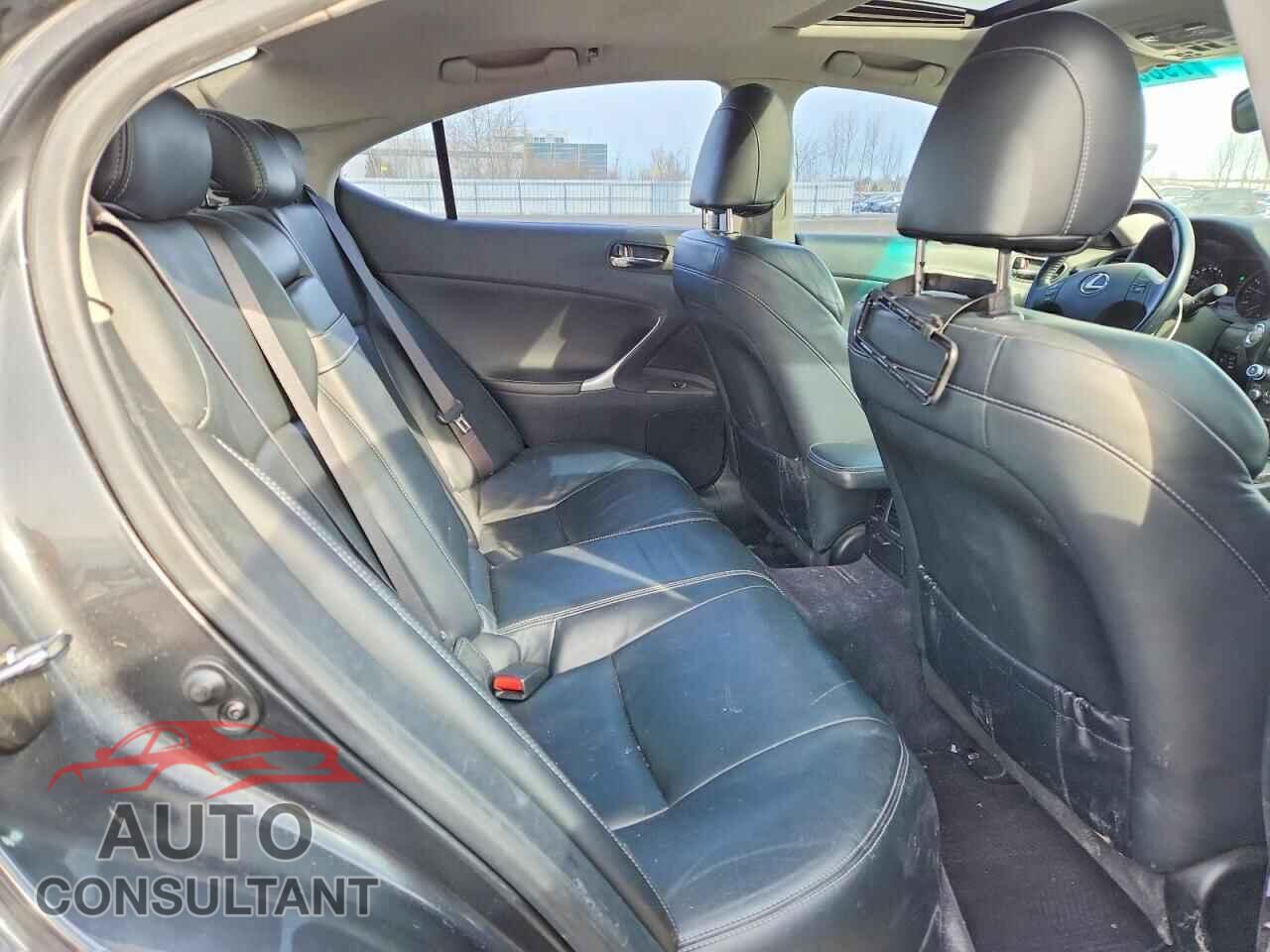 LEXUS IS 2009 - JTHCK262292032153