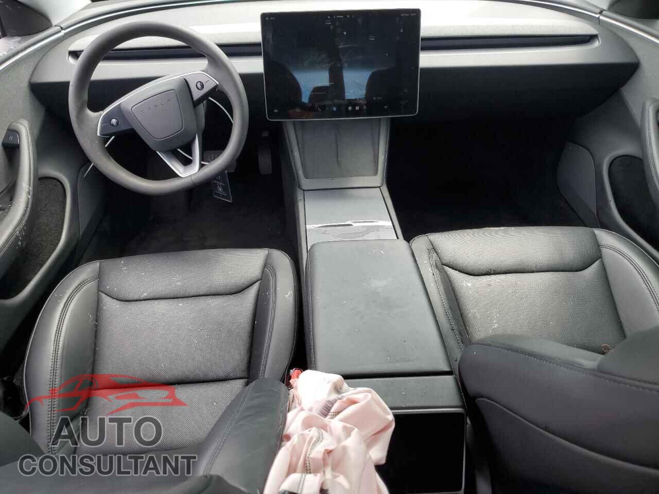 TESLA MODEL 3 2024 - 5YJ3E1EA9RF765096