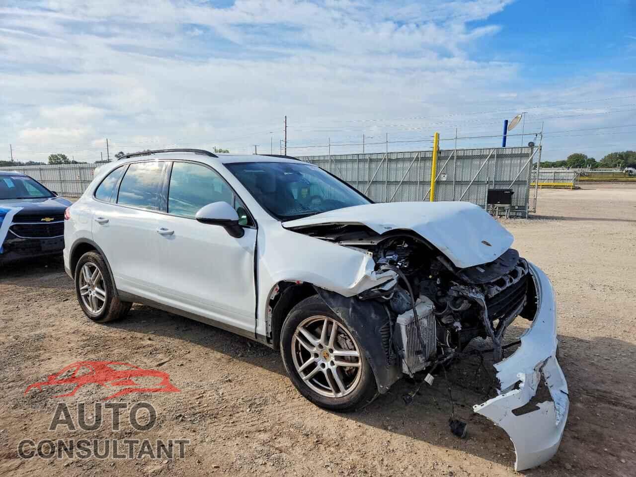 PORSCHE CAYENNE 2017 - WP1AB2A23HLA52418