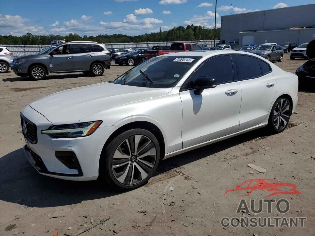 VOLVO S60 B5 MOM 2022 - 7JRL12TZ0NG161013