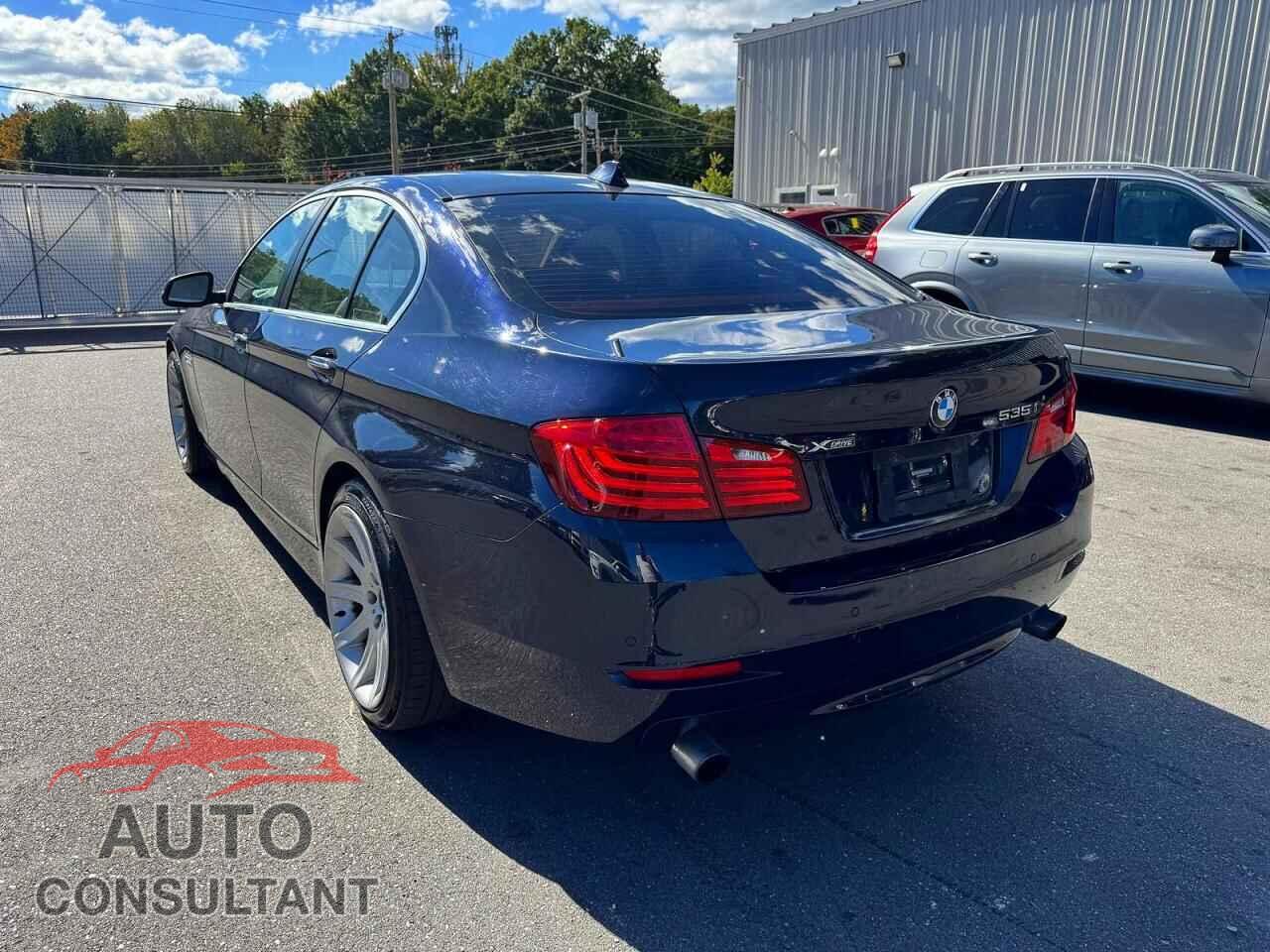 BMW 5 SERIES 2015 - WBA5B3C52FD548959