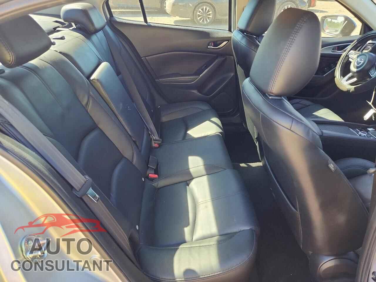 MAZDA 3 2017 - 3MZBN1V73HM102775