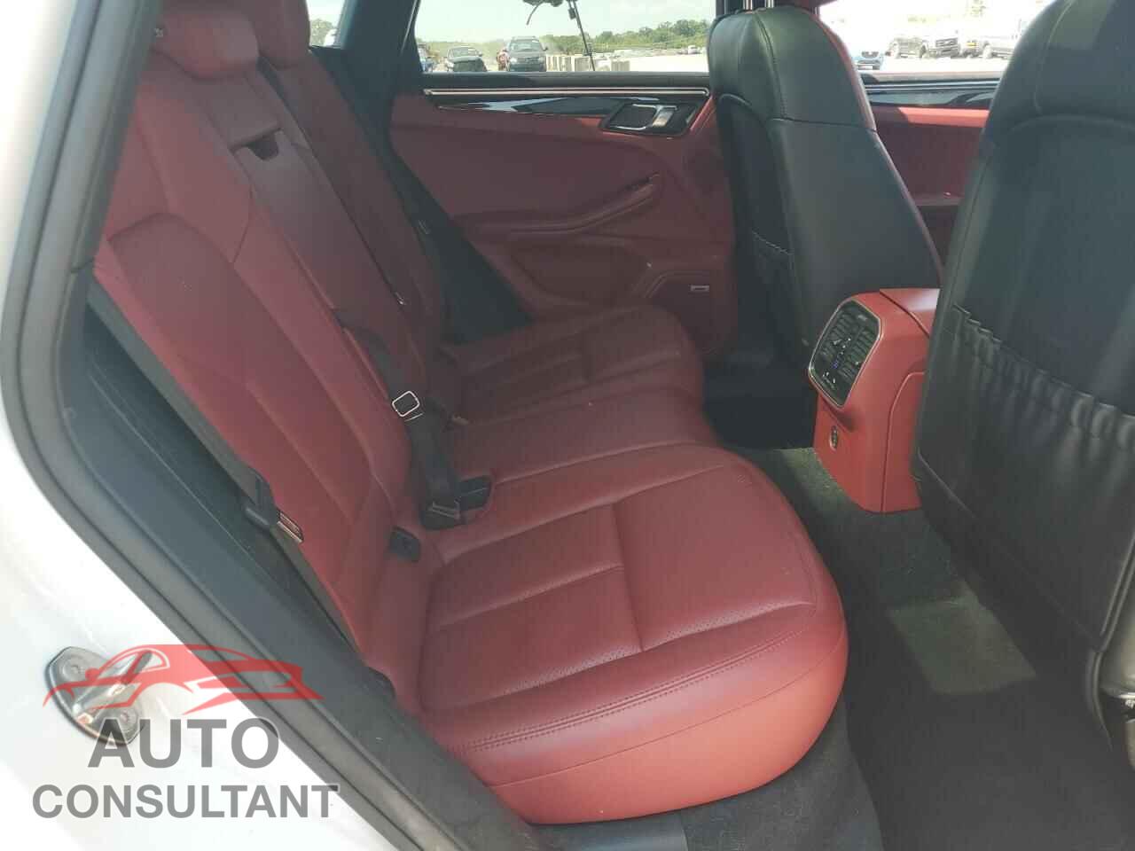 PORSCHE MACAN 2017 - WP1AA2A54HLB83970