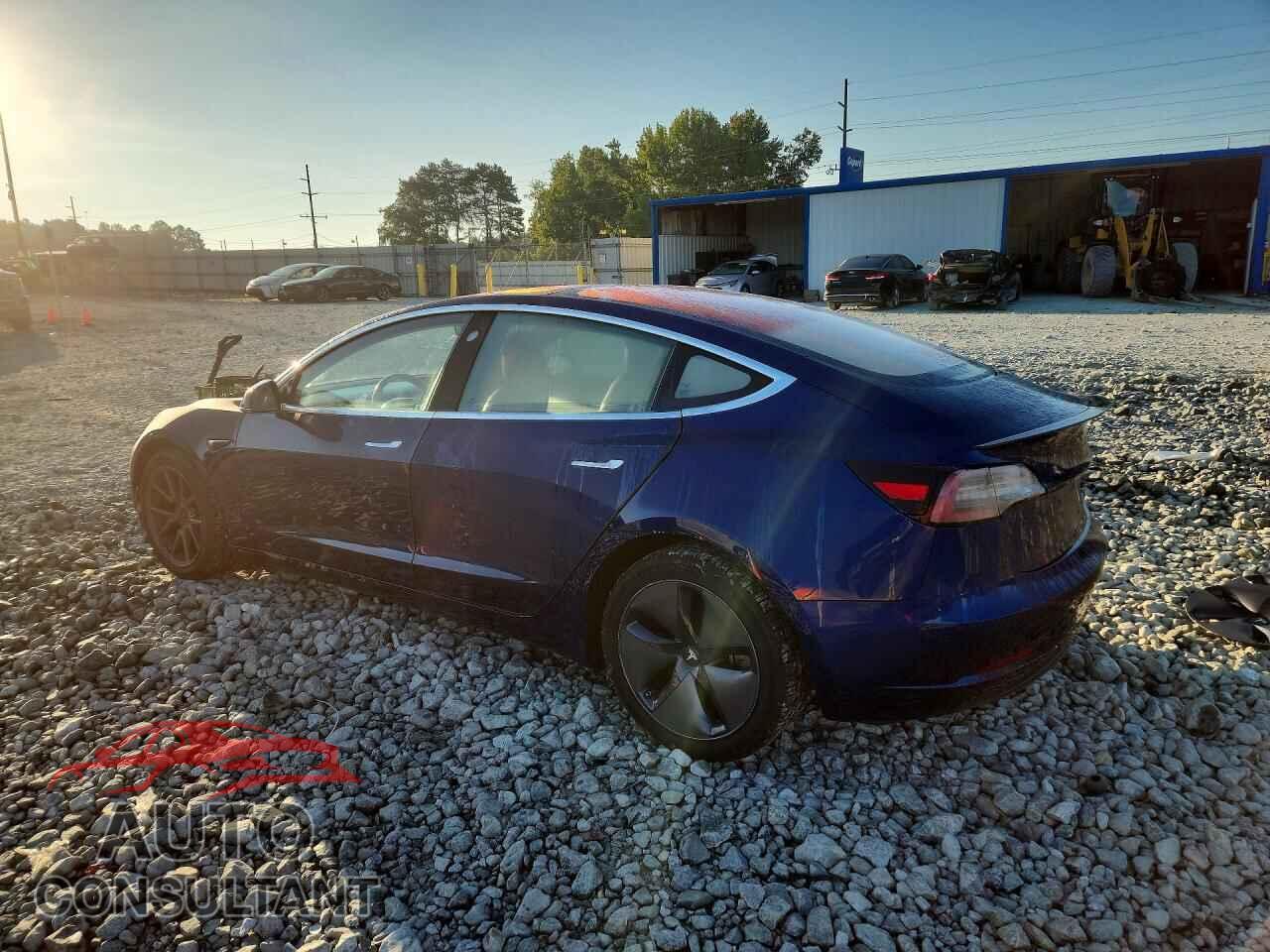 TESLA MODEL 3 2018 - 5YJ3E1EA8JF039606