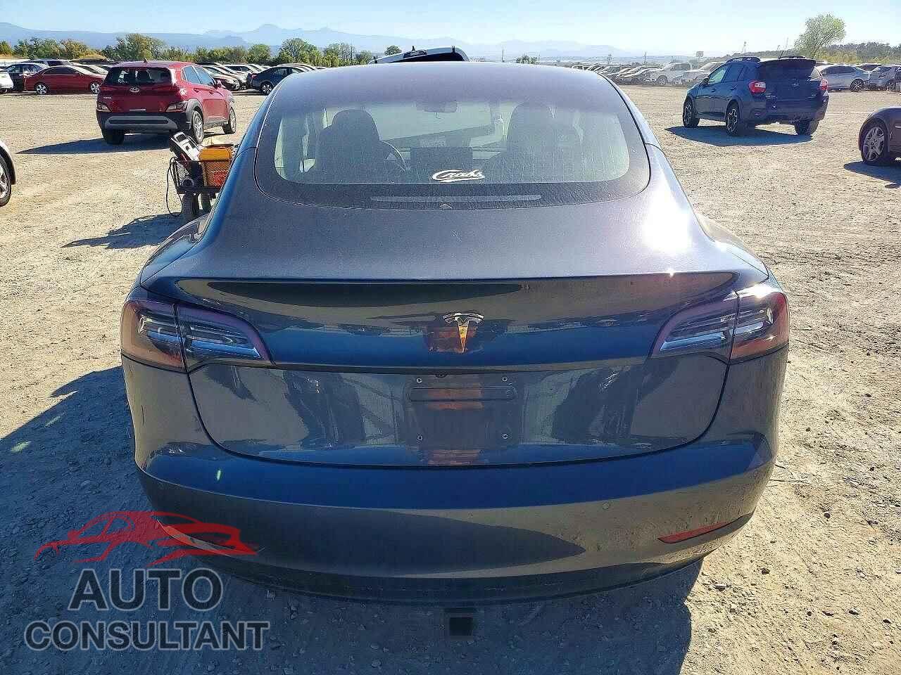 TESLA MODEL 3 2018 - 5YJ3E1EAXJF044550
