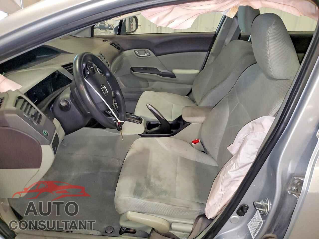 HONDA CIVIC 2012 - 2HGFB2F52CH607246