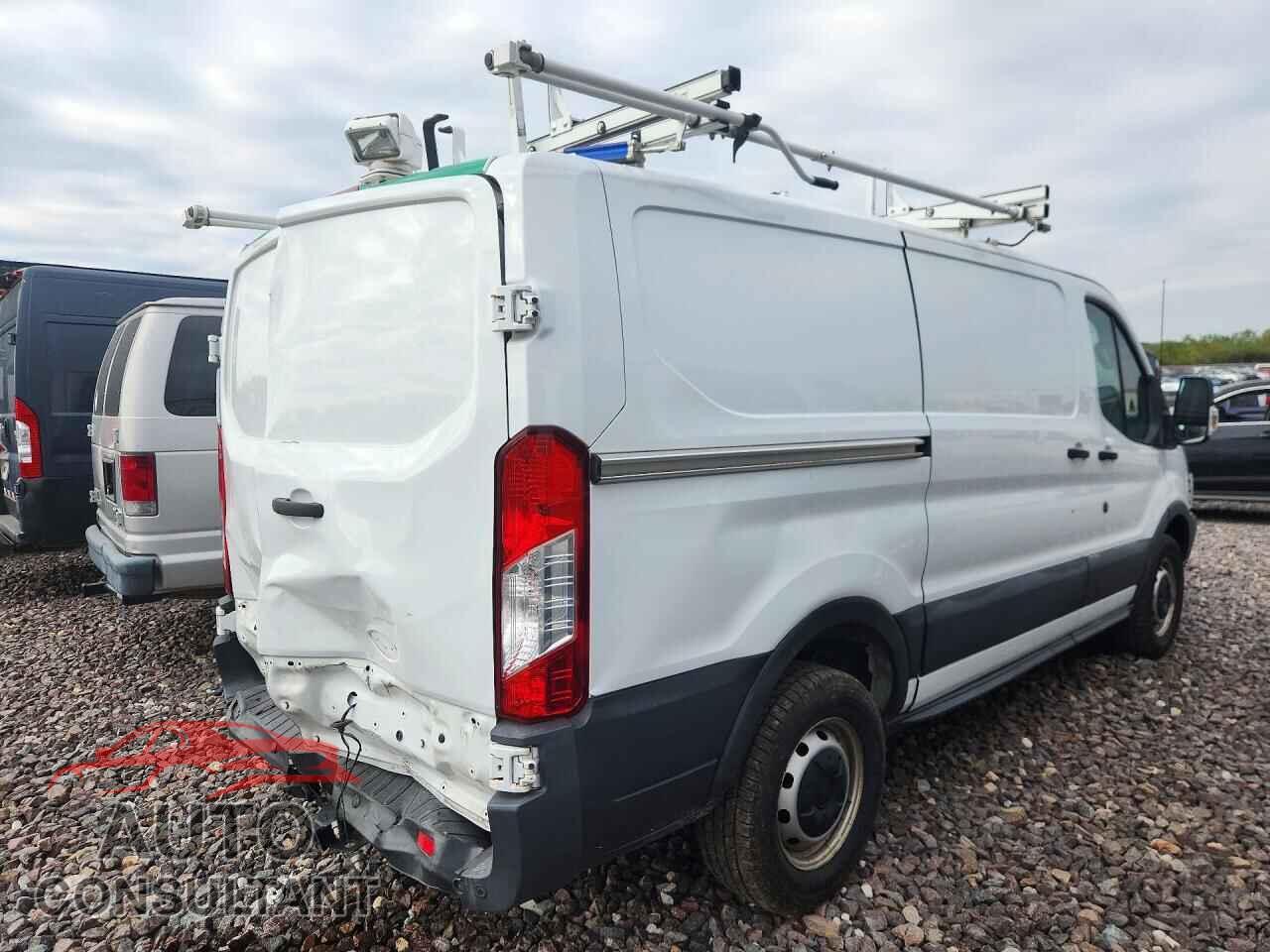 FORD TRANSIT 2016 - 1FTYR1YM0GKB55541