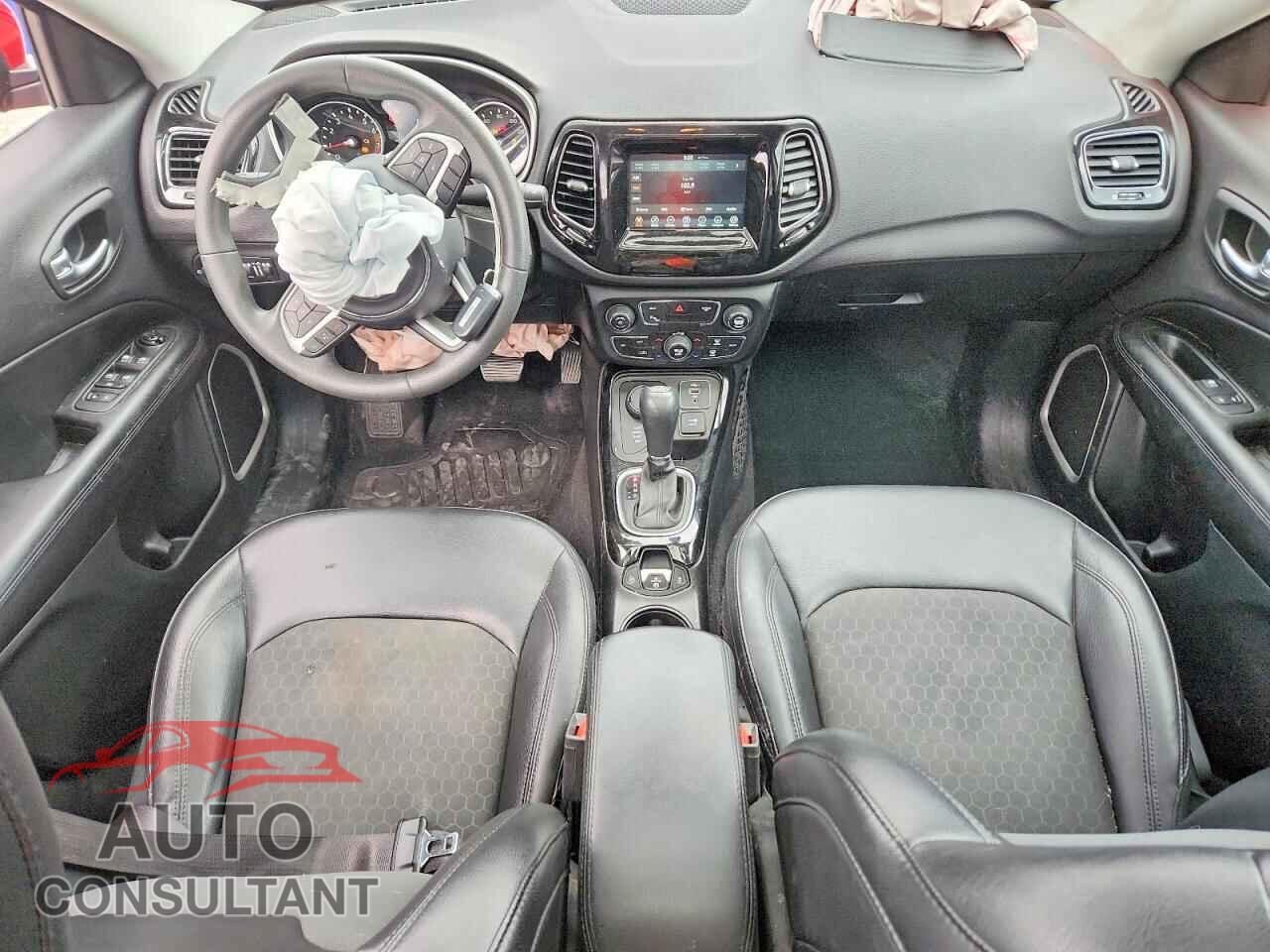 JEEP COMPASS 2019 - 3C4NJDBB7KT753992