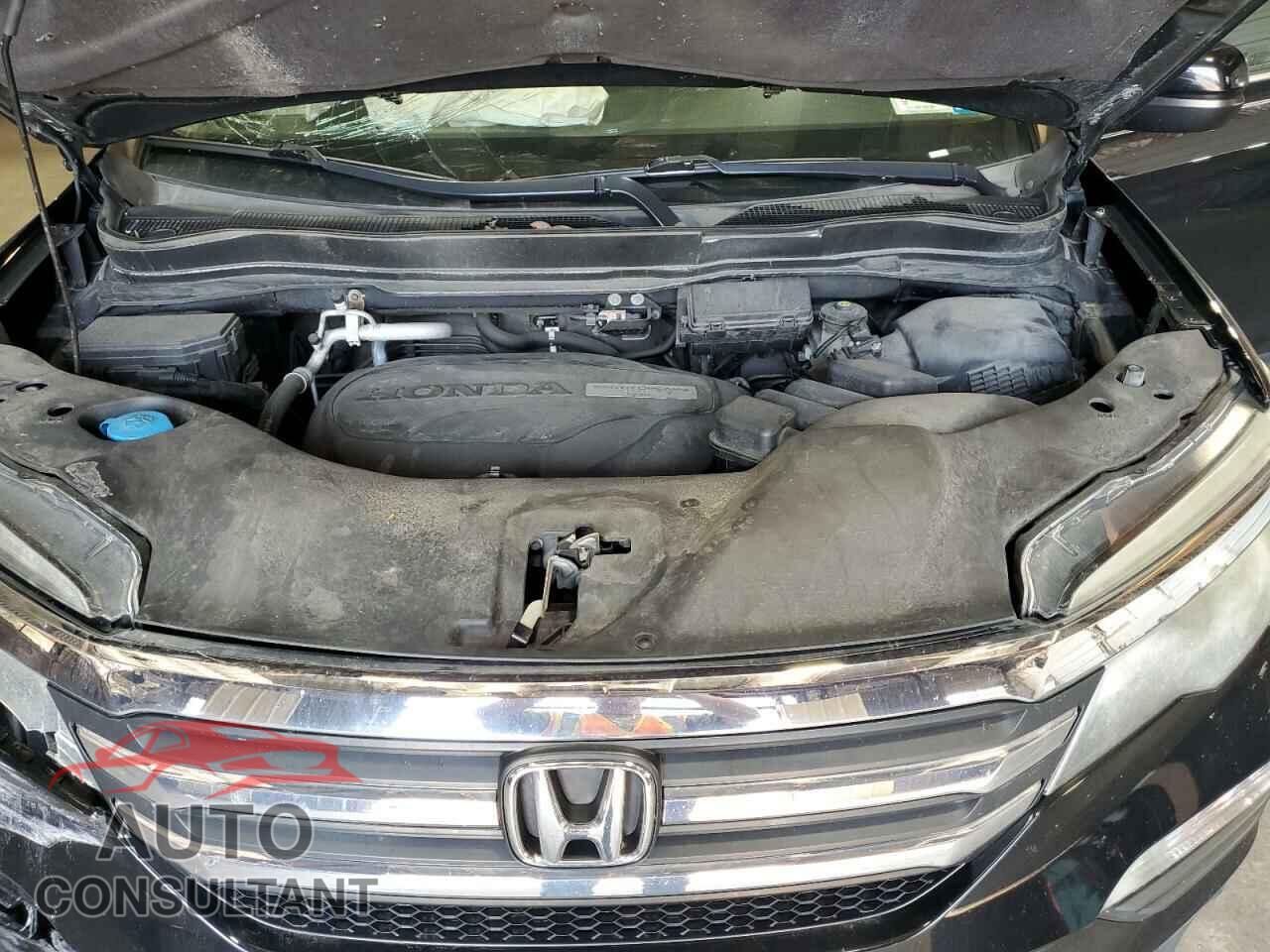 HONDA PILOT 2016 - 5FNYF6H83GB020964