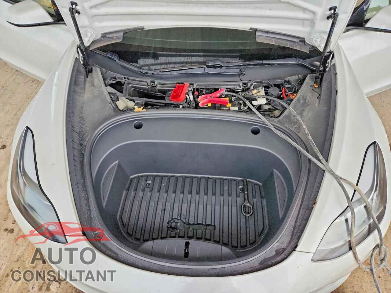 TESLA MODEL 3 2021 - 5YJ3E1EA8MF047564