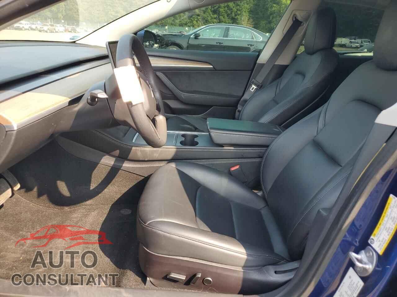 TESLA MODEL 3 2021 - 5YJ3E1EA5MF013596