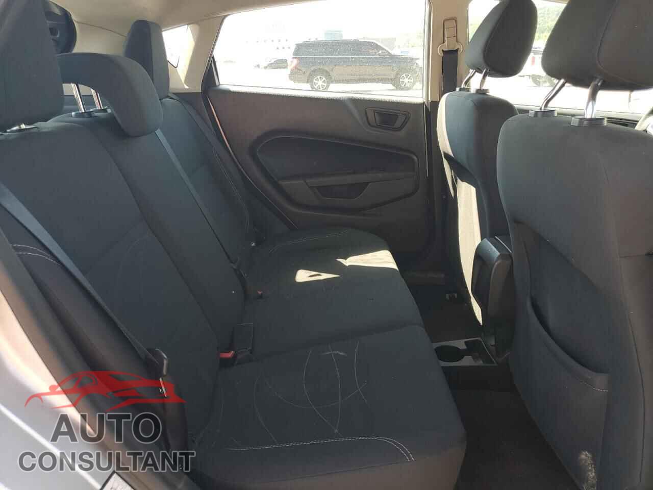 FORD FIESTA 2019 - 3FADP4EJ0KM118884