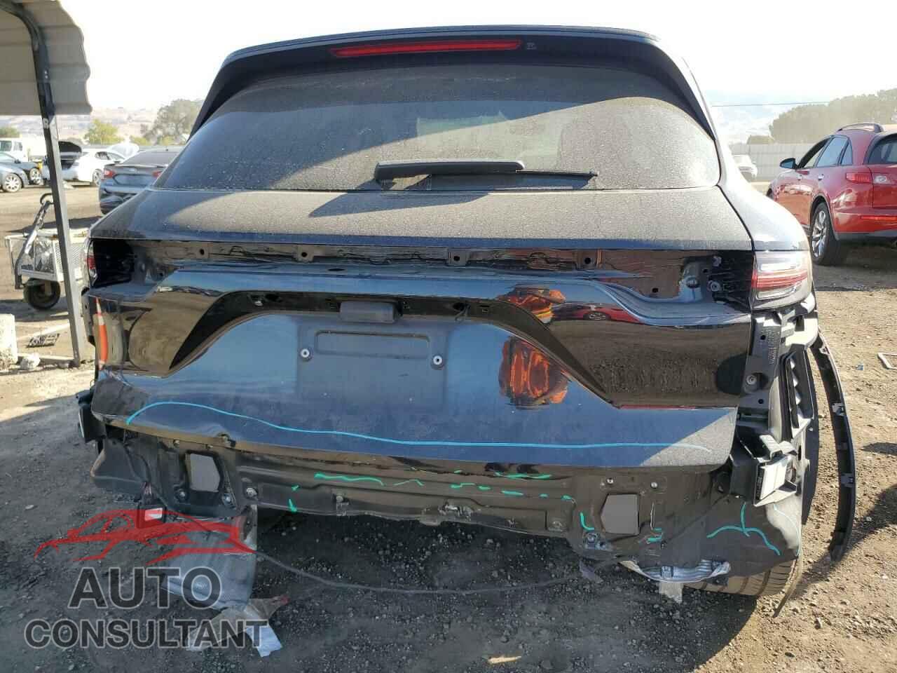 PORSCHE CAYENNE 2019 - WP1AA2AY2KDA01128