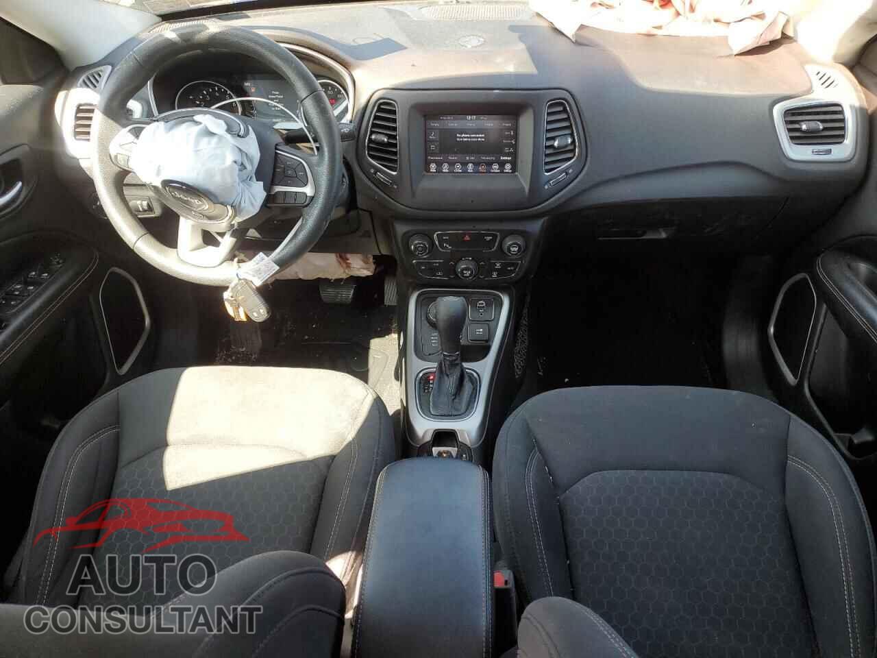 JEEP COMPASS 2018 - 3C4NJDAB5JT248954