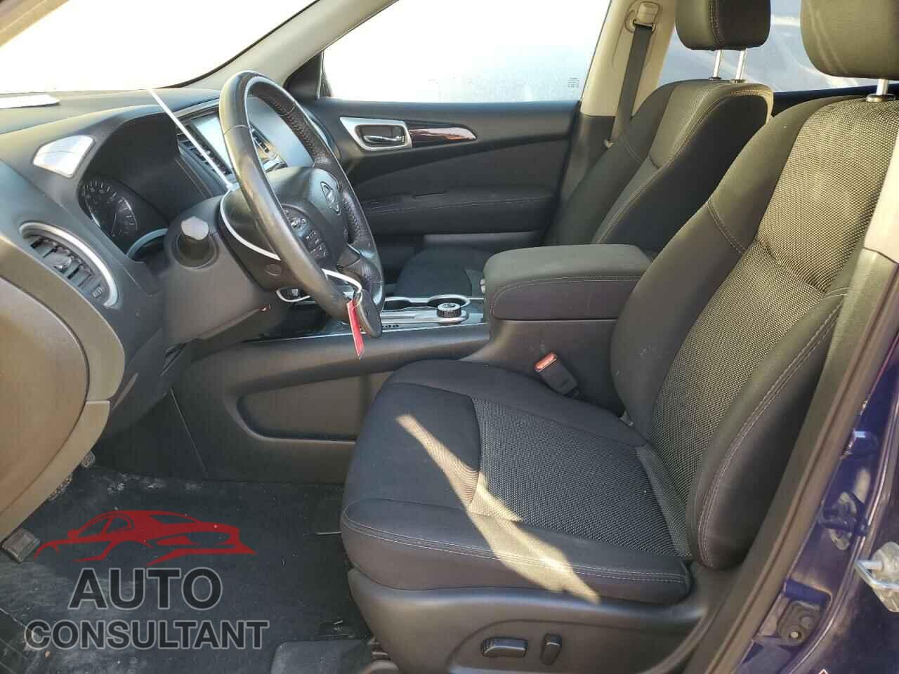 NISSAN PATHFINDER 2017 - 5N1DR2MM5HC627301