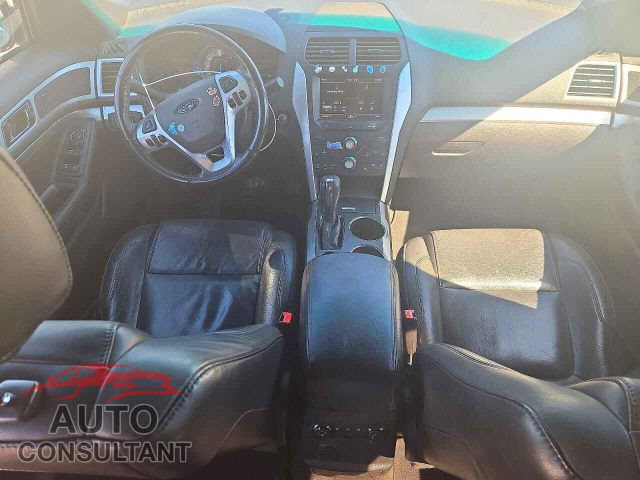 FORD EXPLORER 2013 - 1FM5K7D80DGB11956