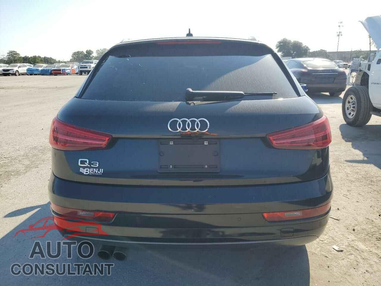 AUDI Q3 2018 - WA1BCCFS3JR009471