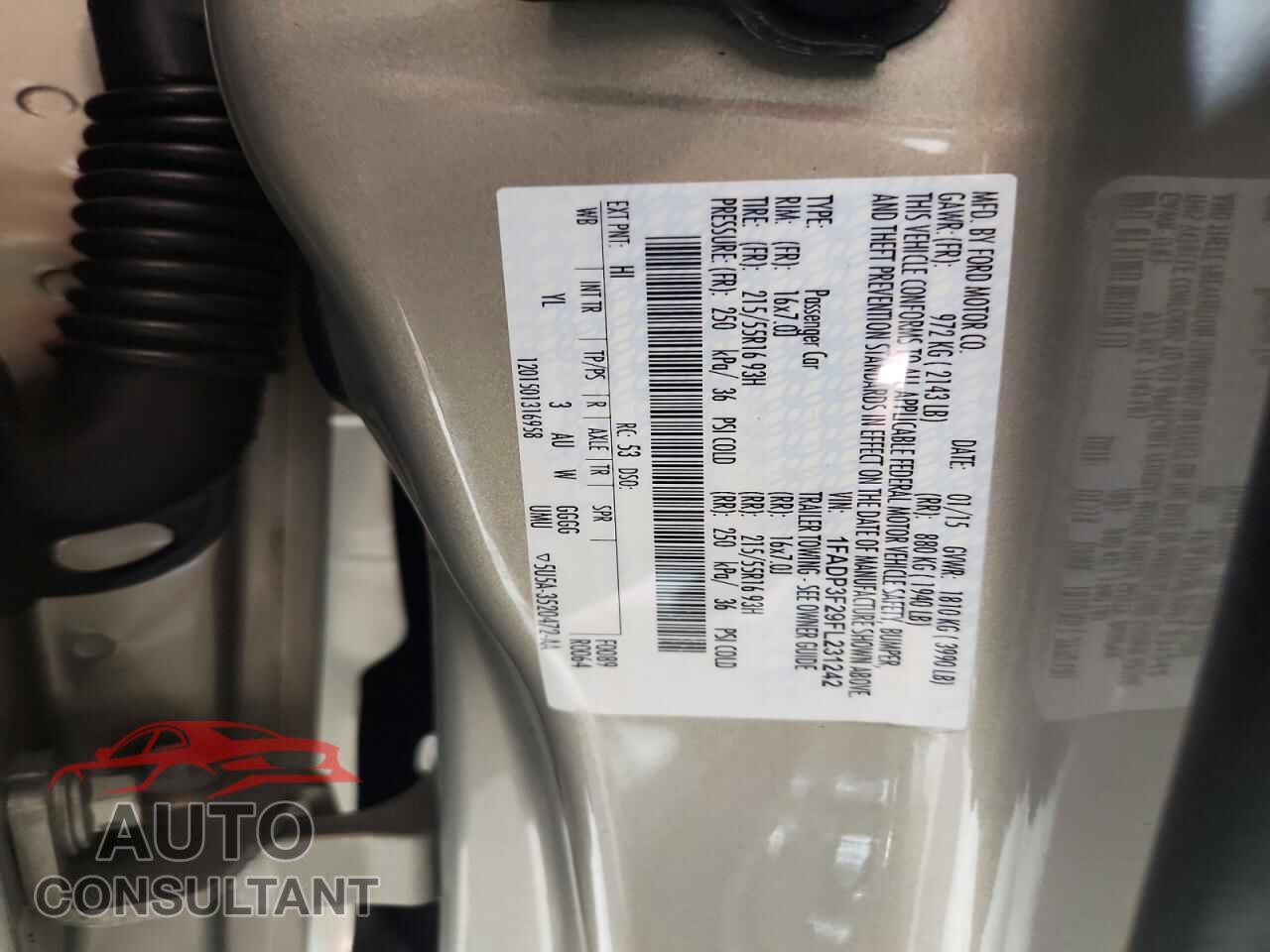 FORD FOCUS 2015 - 1FADP3F29FL231242
