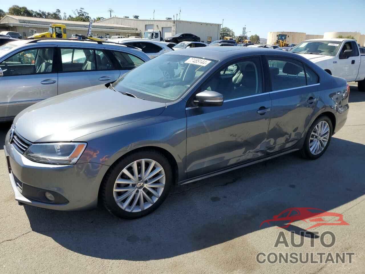 VOLKSWAGEN JETTA 2011 - 3VWGX7AJXBM320093