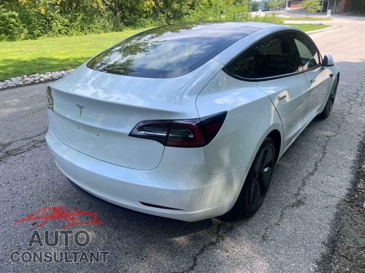 TESLA MODEL 3 2021 - 5YJ3E1EA1MF051312